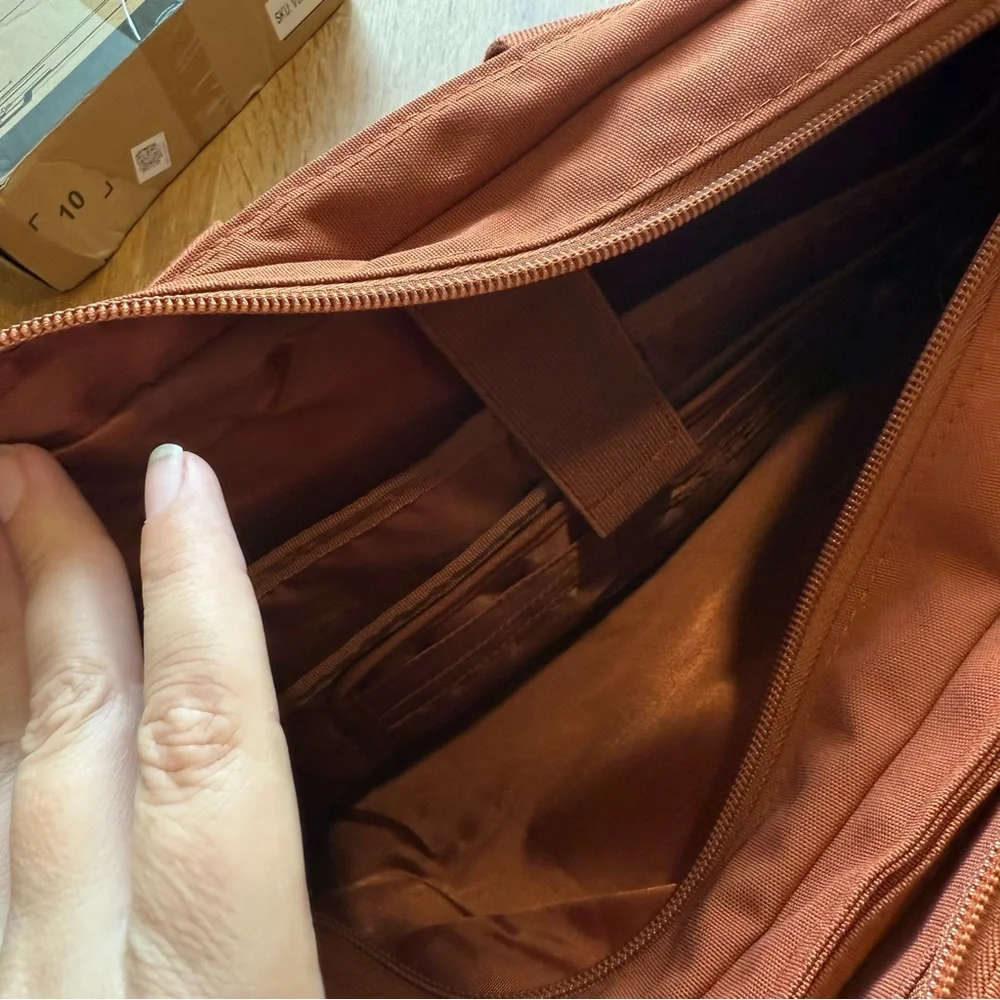 BAGSMART Halo 25L Work Tote NWT Brown